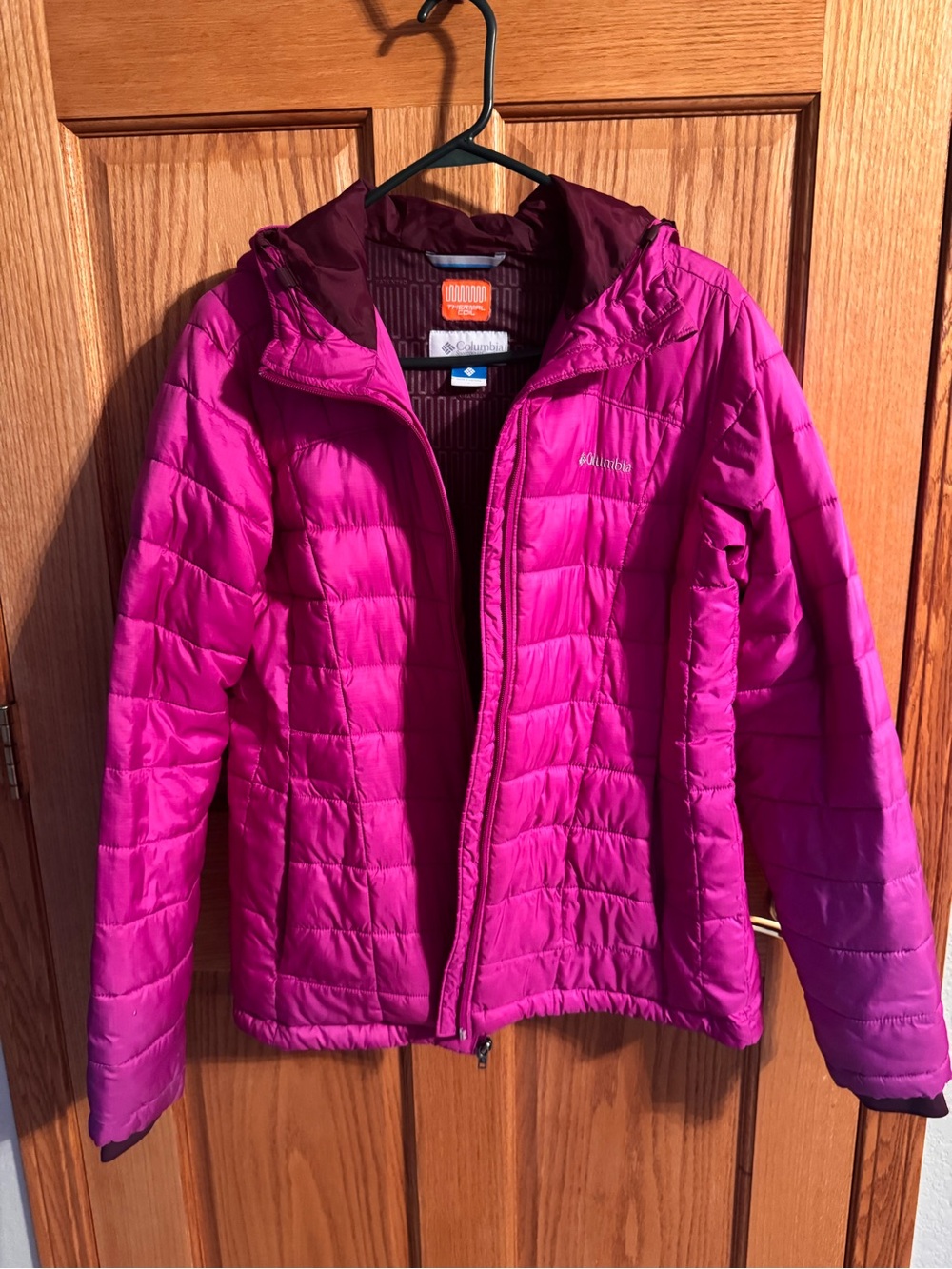 Columbia Women’s Magenta Hooded Puffer Jacket